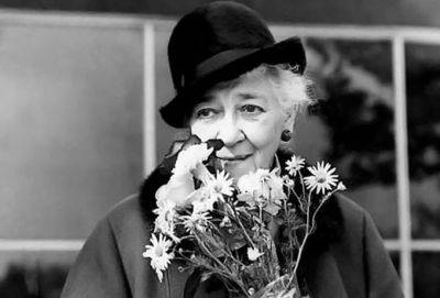 3 причины, почему лучше быть одной, чем с человеком, который не ценит: цитаты Фаины Раневской - cluber.com.ua