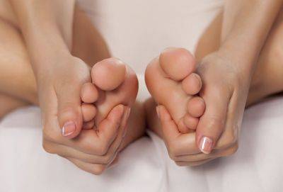 7 активных точек на стопе, которые вернут к жизни за пару минут - cluber.com.ua