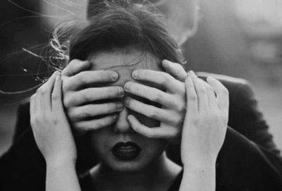 Эмоции, которые знаки Зодиака путают с любовью - cluber.com.ua