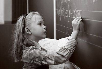 Про девочек-отличниц - cluber.com.ua