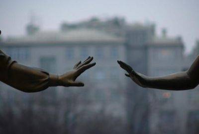 Один из способов спасти любовь — не запирать супружескую клетку - cluber.com.ua