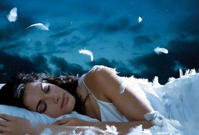 Почему мы просыпаемся ночью с ощущением, будто кто-то нас толкнул - cluber.com.ua