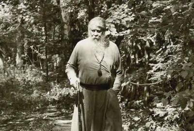 Две удивительных жизни Онегина: популярный поэт-песенник и монах в Оптиной Пустыни - cluber.com.ua