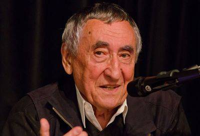 «За несложными фразами пришли несложные мысли…» - cluber.com.ua