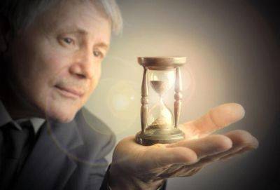 Почему к 50-ти мужчины вспоминают о тех, кого когда-то бросили - cluber.com.ua