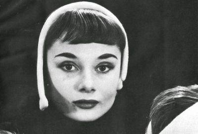 История о странной девочке, которая целыми днями прыгала на скакалке - cluber.com.ua