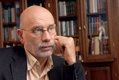 «Каждый божий день — подарок»: умные цитаты Бориса Акунина - cluber.com.ua