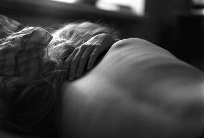 Как наше тело хранит в себе подавленные эмоции - cluber.com.ua