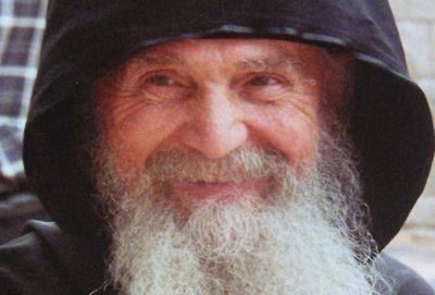 «Злость — наказание себя за чужие глупости»: советы афонских старцев о том, как поступать с обидчиками - cluber.com.ua