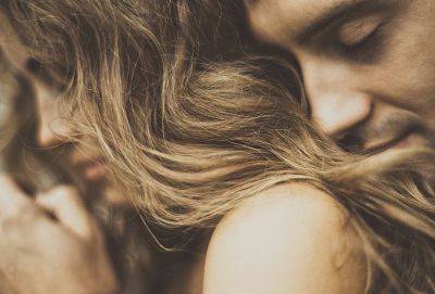 «Женщина может уйти за нежностью» — трогательное эссе Эдуарда Тополя - cluber.com.ua