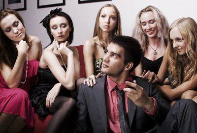 Чего хотят мужчины: Скорпион ценит честных женщин, Овен – способных ему противостоять - cluber.com.ua