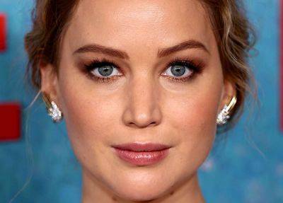 Как поднять нависшее веко - all-for-woman.com