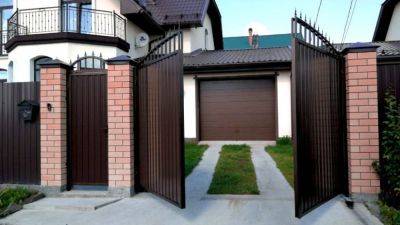 Как выбрать ворота для частного дома: виды и особенности - nashsovetik.ru