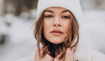 Лайфхаки по укладке волос в сезон головных уборов - all-for-woman.com