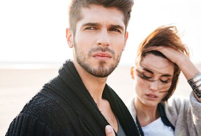 6 признаков того, что ваш мужчина помешан на контроле - cluber.com.ua