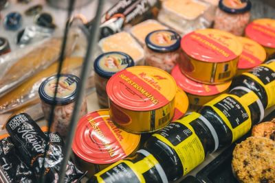 Шведская кухня. Как правильно есть сюрстрёмминг? - shkolazhizni.ru - Швеция