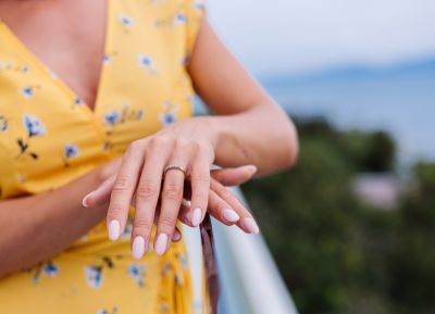 Идеи денежного маникюра на август - all-for-woman.com
