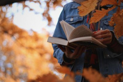 Книжная подборка. Что почитать осенью? - shkolazhizni.ru